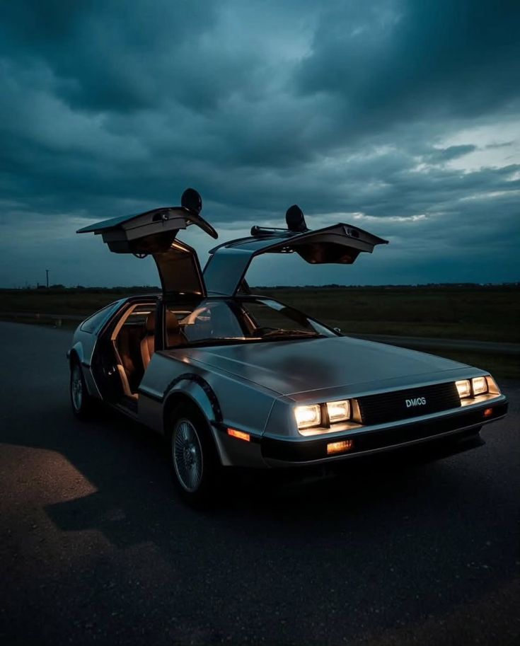 DeLorean DMC-12